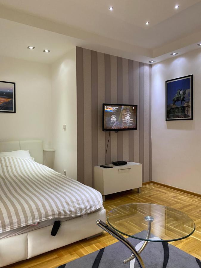 Cika Ljuba Apartment เบลเกรด ภายนอก รูปภาพ